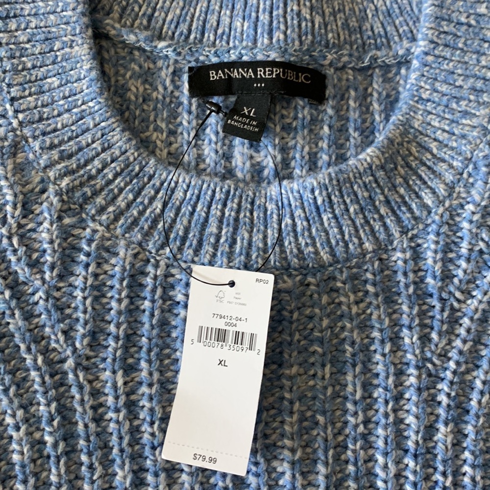 Beautiful thick knit sweater from Banana Republic - Picture 2 of 5